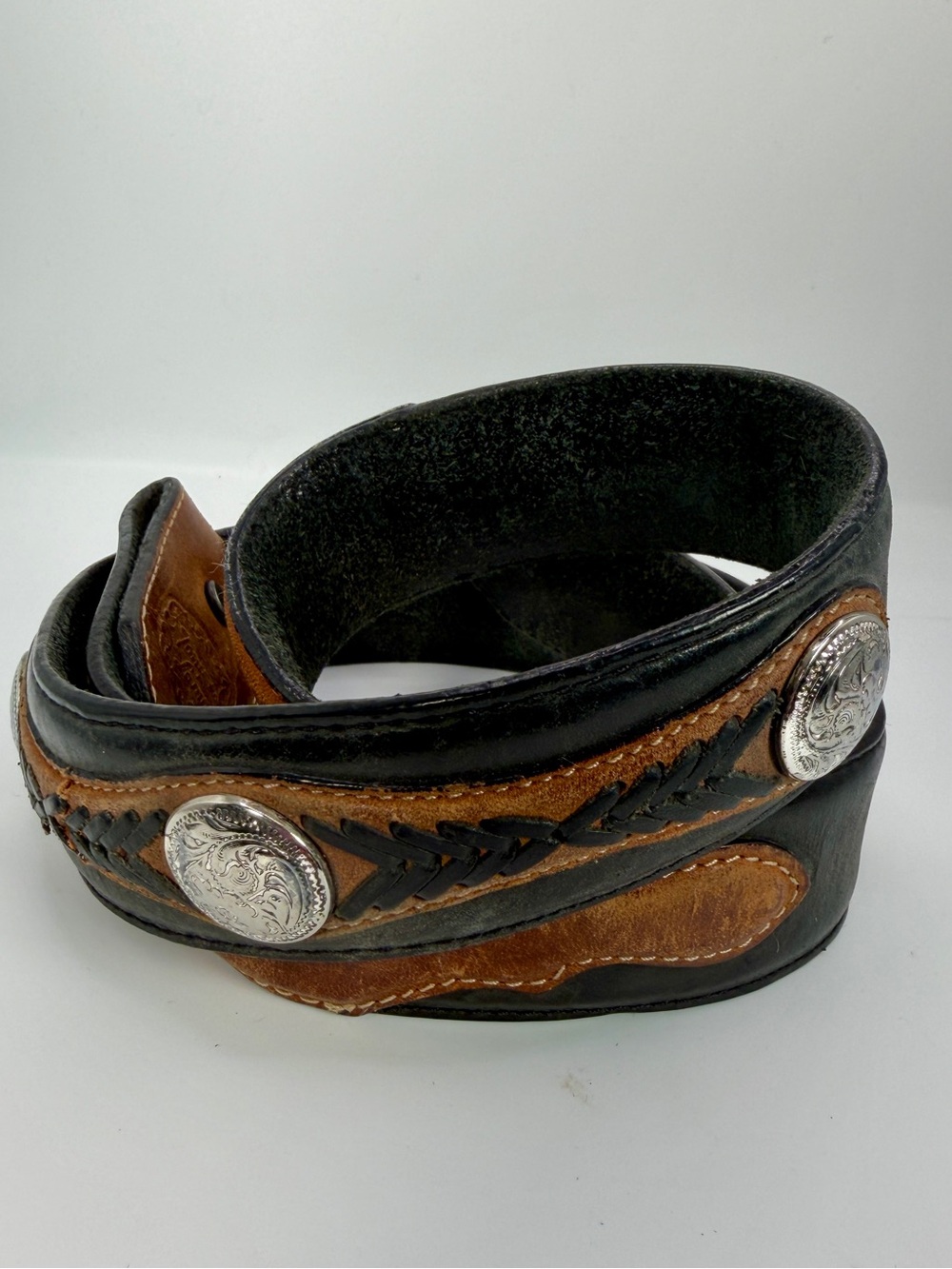 Tony Lama Vintage Leather Belt Sz 30 two tone Conchos Women Rose Floral